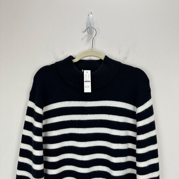 J.Crew Chunky Crewneck Sweater Supersoft Yarn Cropped Oversized Black Small NWT - Picture 5 of 11